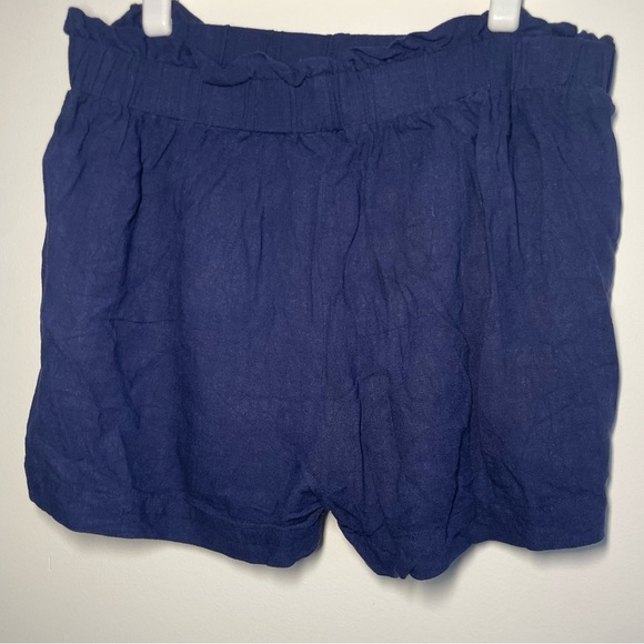 Navy Linen-Blend Elastic-Waist Maternity Shorts - Size XL - Picture 3 of 9
